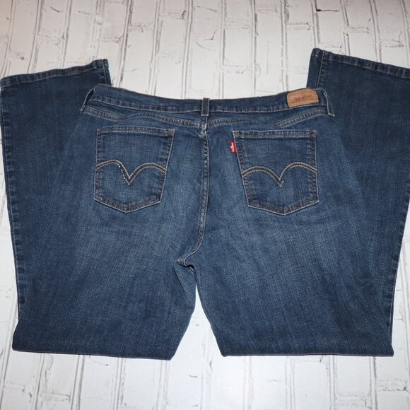 👖 Levi’s 515 Bootcut Jeans – Size 16M Light Wash | Stretch Denim | Mid-Rise Fit - Picture 2 of 5
